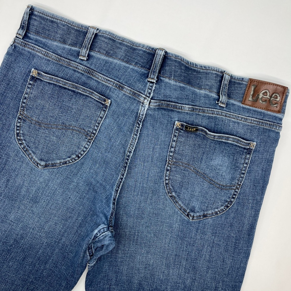 Lee Extreme Motion MVP Mens 42x32 Regular Fit Straight Leg Stretch Jeans Blue